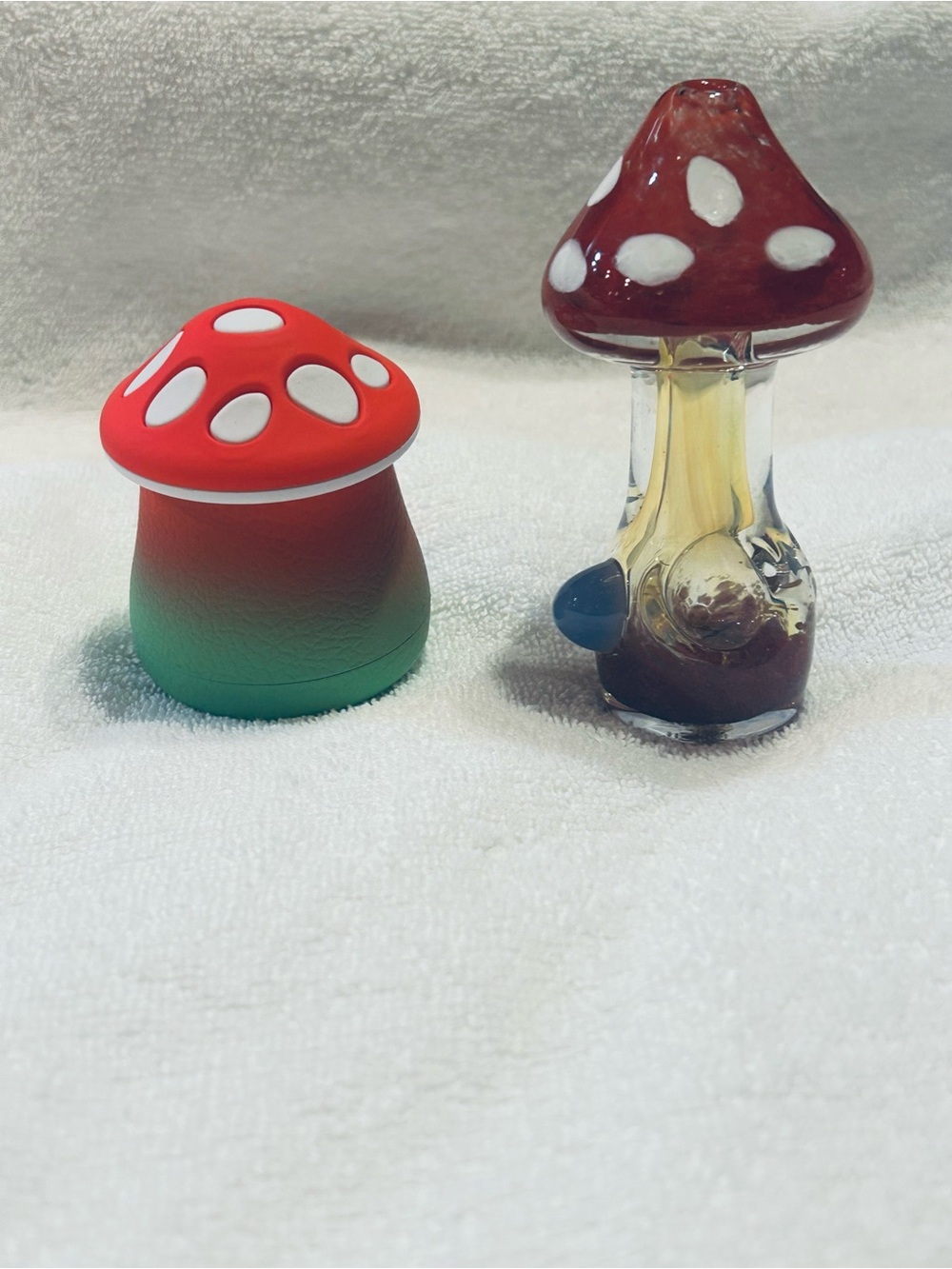 Glass Mushroom piece and grinder combo